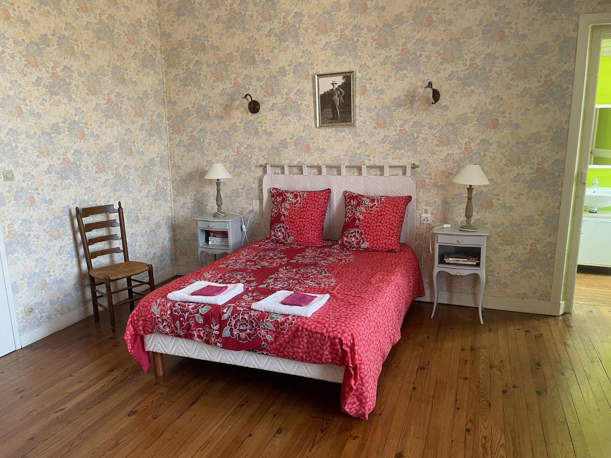 B&B Chambres D'Hotes Ferme Mahyas Saint-Jean-de-Savigny Dış mekan fotoğraf